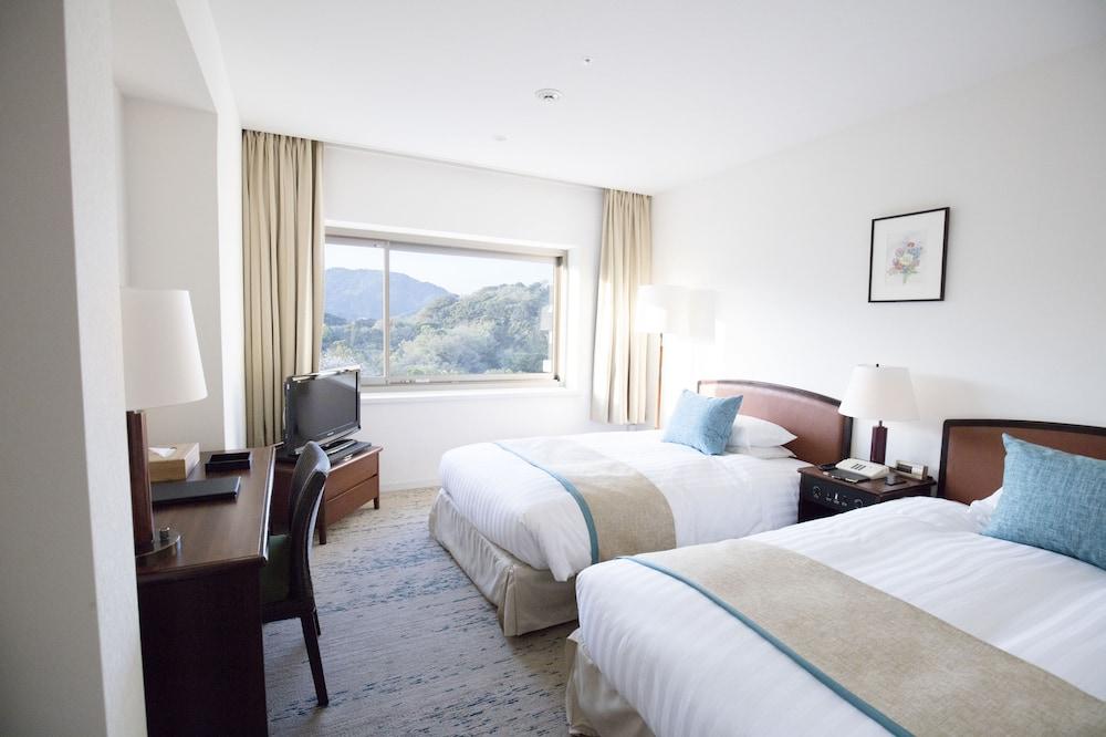 Shimoda Tokyu Hotel Buitenkant foto